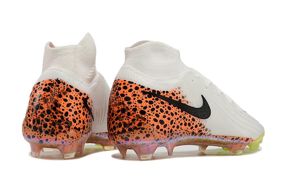 Chuteira Nike Phantom Luna Elite FG