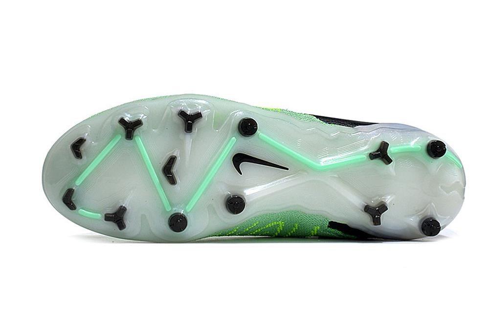 Chuteira Nike Phantom GX Elite FG