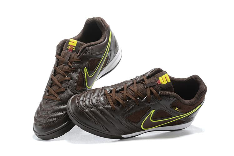 Chuteira Nike Supreme SB Gato IC