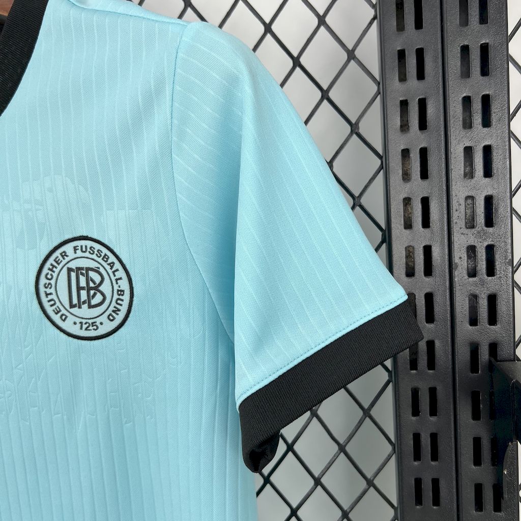 Kit Infantil Alemanha Especial 25/26 Adidas