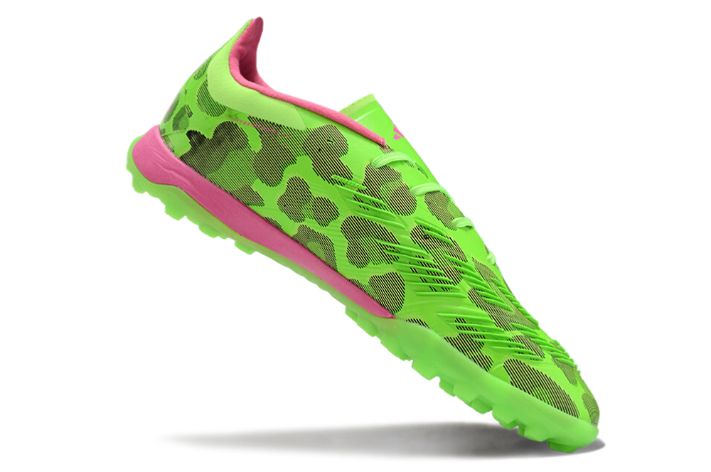 Chuteira Adidas Predator Elite TF