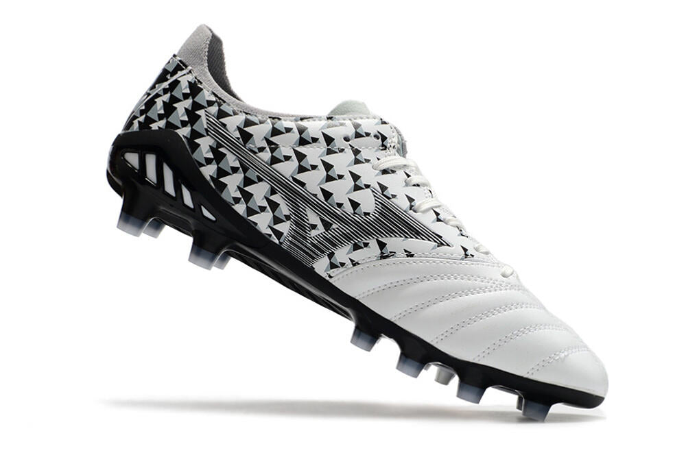 Chuteira Mizuno Morelia Neo 3 FG