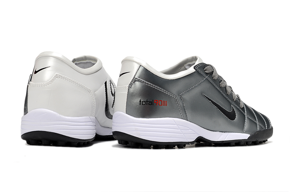 Chuteira Nike Total 90 TF