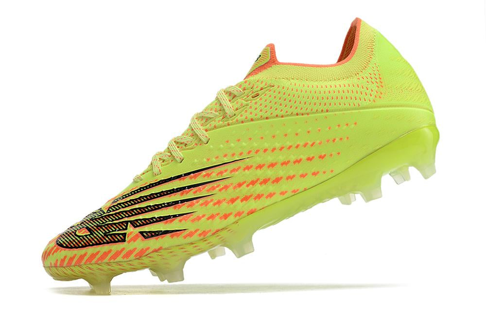 Chuteira New Balance Vivid Spark FG