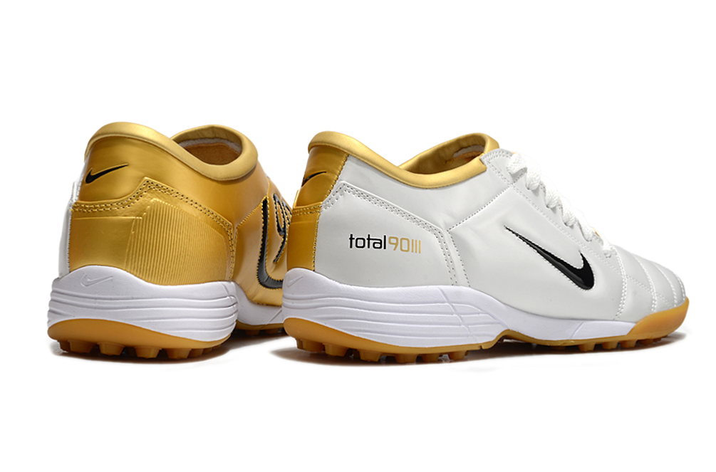 Chuteira Nike Total 90 TF