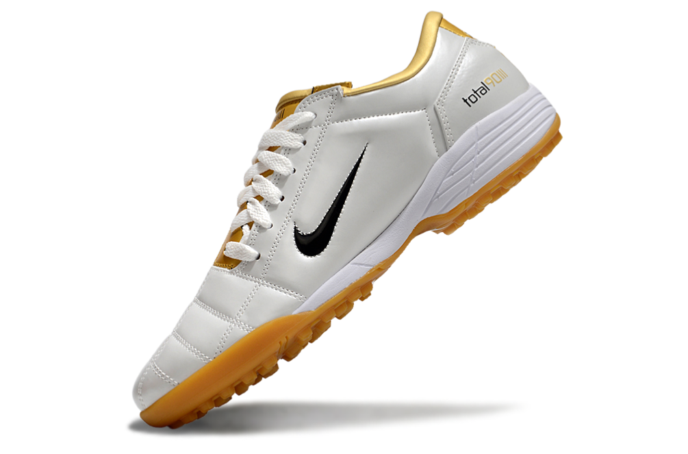 Chuteira Nike Total 90 TF