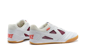 Chuteira Nike Supreme SB Gato IC