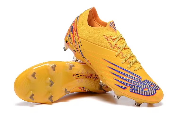 Chuteira New Balance Furon V6+ Pro FG